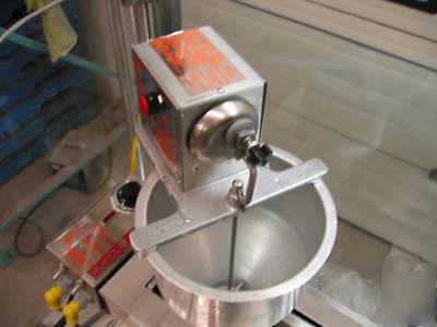 Lil orbits mini donut machine