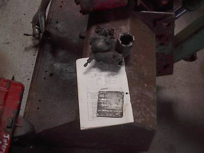 Antique briggs and stratton model 14 carburetor & parts