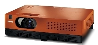New sanyo plc-XE33 plc-XE33