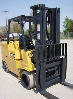 Cat forklift #3138 lpg fuel cushion tire 12000 lb capa