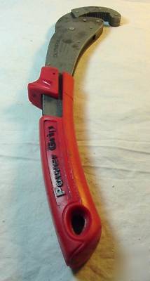 Vintage olympia tools power grip pipe wrench no. 01 156