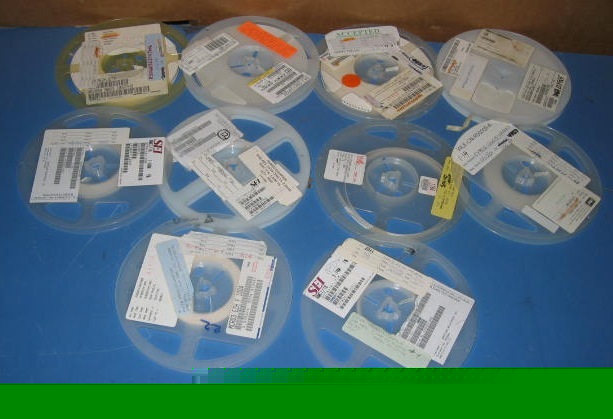 Lot of 10 reels of mixed quantity resistors
