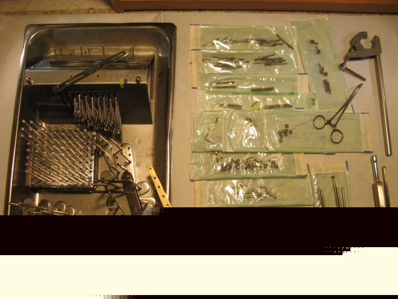 Cranial fractures surgery instruments