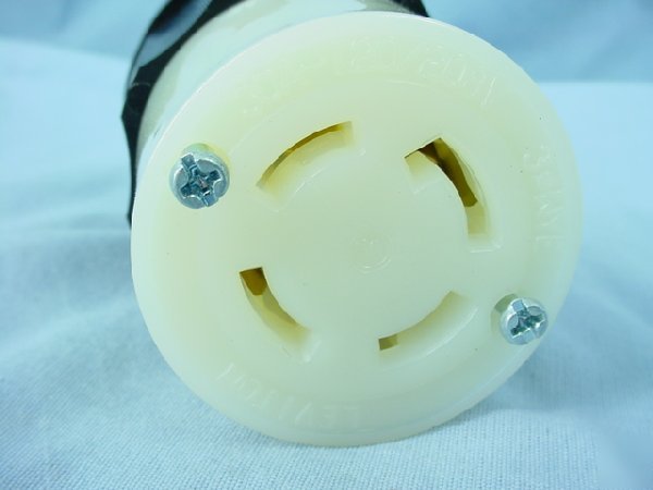 Leviton non-nema locking connector 30A 120/208V 3Ã¸y