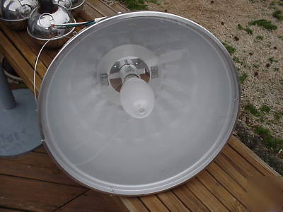 13 acculite 175 watt hi-lux light fixture & bulb unused