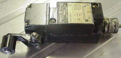 General electric plus 2 limit switch CR215GFJ oiltight