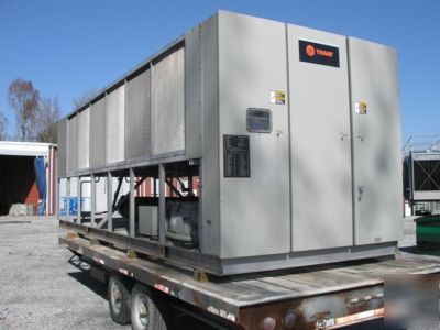 Trane RTAA130 130 ton air cooled screw chiller, 460V 