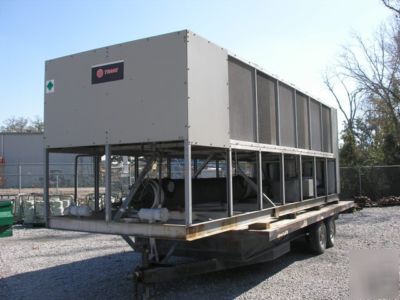 Trane RTAA130 130 ton air cooled screw chiller, 460V 