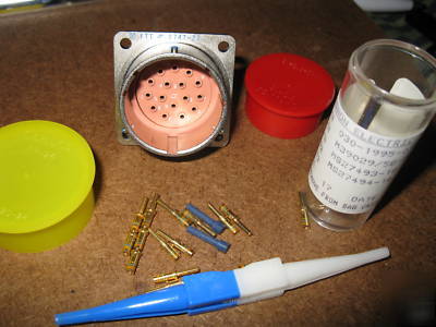 Mil spec. - receptacle connector -p/n # 5935-01-203-39