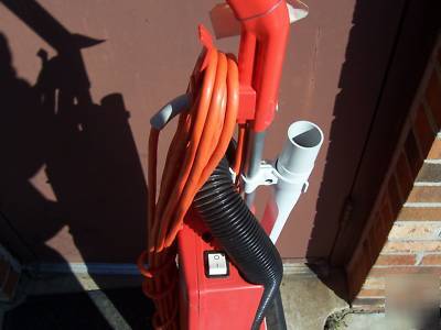 Minuteman model C37115-14 mvp vacuum cleaner 
