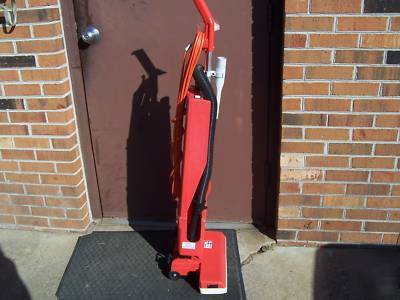 Minuteman model C37115-14 mvp vacuum cleaner 