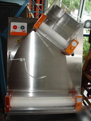 Moretti forni dough molder