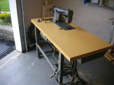 Singer sewing machine model 491 D200AA