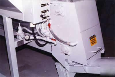 Concrete mixer - 3 cubic yard