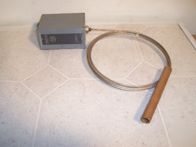 Allen bradley remote bulb temp control cat 837 spdt nos
