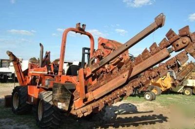Ditch witch 8020 trencher,backhoe,cable plow combo 4X4 