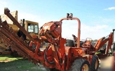 Ditch witch 8020 trencher,backhoe,cable plow combo 4X4 