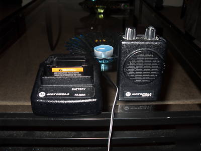 Mototrola minitor v pager vhf stored voice 