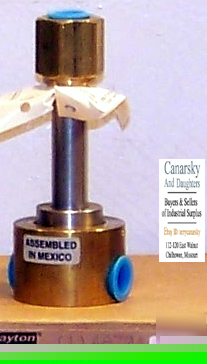New 1 dayton 4A704 solenoid valve 