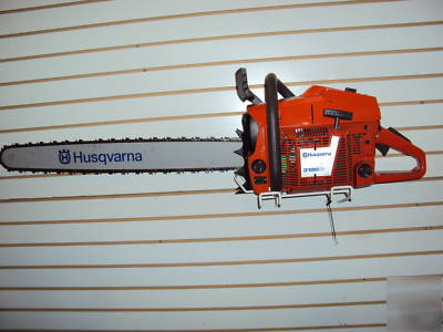 Husqvarna 3120XP chainsaw with 32