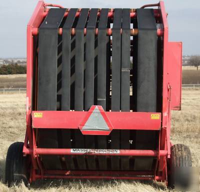 Massey ferguson 1565 round baler - ready to bale 