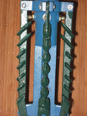 1800's miniature cast iron schultz standard hog oiler