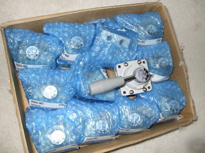 12 smc VH200 - NO2 closed center hand valves japan 