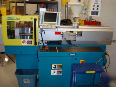 2006 boy 24.2-ton plastic injection molding machine