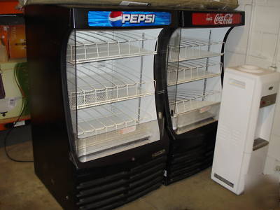 Beverage air grab ngo soda open display lighted cooler 