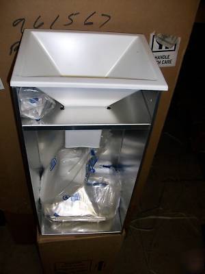 New ice box company ez ice bagger closeout special 