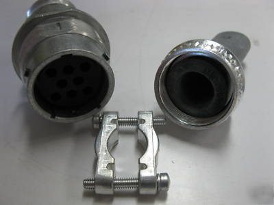 Receptacle body connector - p/n HD54-18-8SN-059