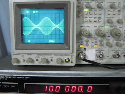 Hewlett packard hp 3325A function generator opt 2/cal 