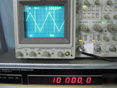 Hewlett packard hp 3325A function generator opt 2/cal 