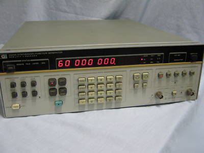 Hewlett packard hp 3325A function generator opt 2/cal 