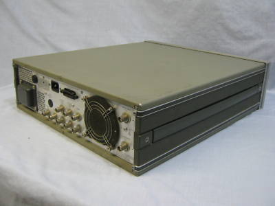 Hewlett packard hp 3325A function generator opt 2/cal 