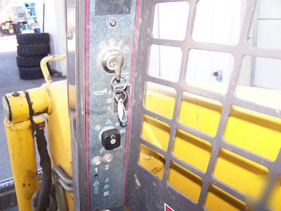 Gehl 4835 st skidsteer 