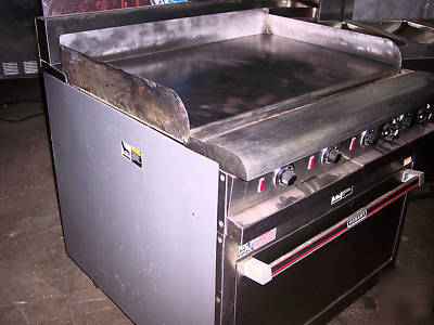 Hobart electric range and griddle, 230 volts, clean 