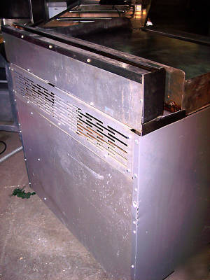 Hobart electric range and griddle, 230 volts, clean 