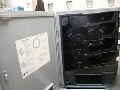 Skybox mini pop machine