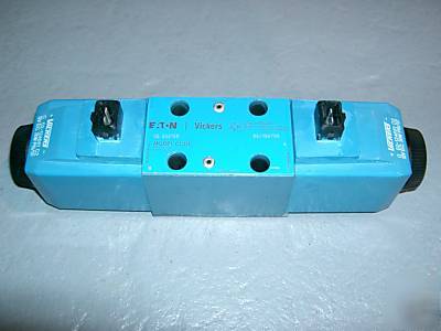 Jcb parts 3CX transmission valve
