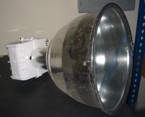Lithonia lighting 400W TE400M scwa hsg light fixture