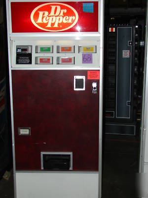 Dr. pepper DN260 dixie narco / antique soda machine 