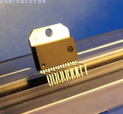 LM4702B dual audio power amplifier 200V driver stage ic