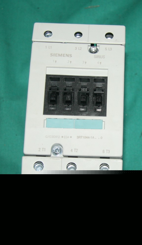 New siemens 3RT1044-1A motor starter contactor 1AK60 