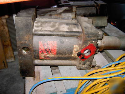 Ortman fluid power hydraulic oil/water cylinder nos 6X7