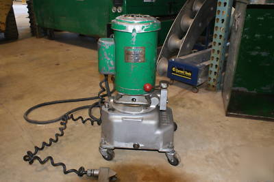 Greenlee hydraulic power pump 1 1/2 hsp- 960PS/960ME