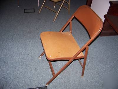Lot of 20 metal folding chairs with wood seat 