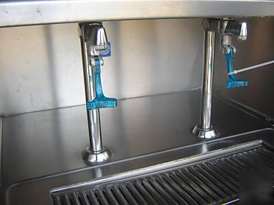 Tecumsek s/steel refrigerated water station with shelve