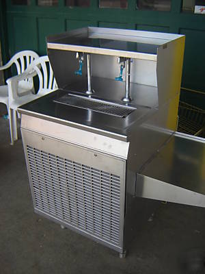 Tecumsek s/steel refrigerated water station with shelve