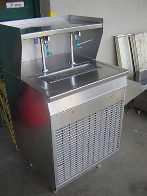 Tecumsek s/steel refrigerated water station with shelve
